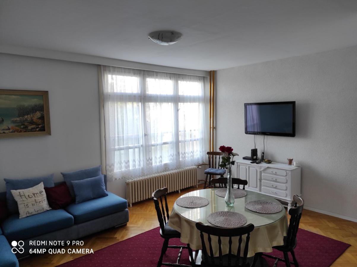 Apartment Iris Split Buitenkant foto