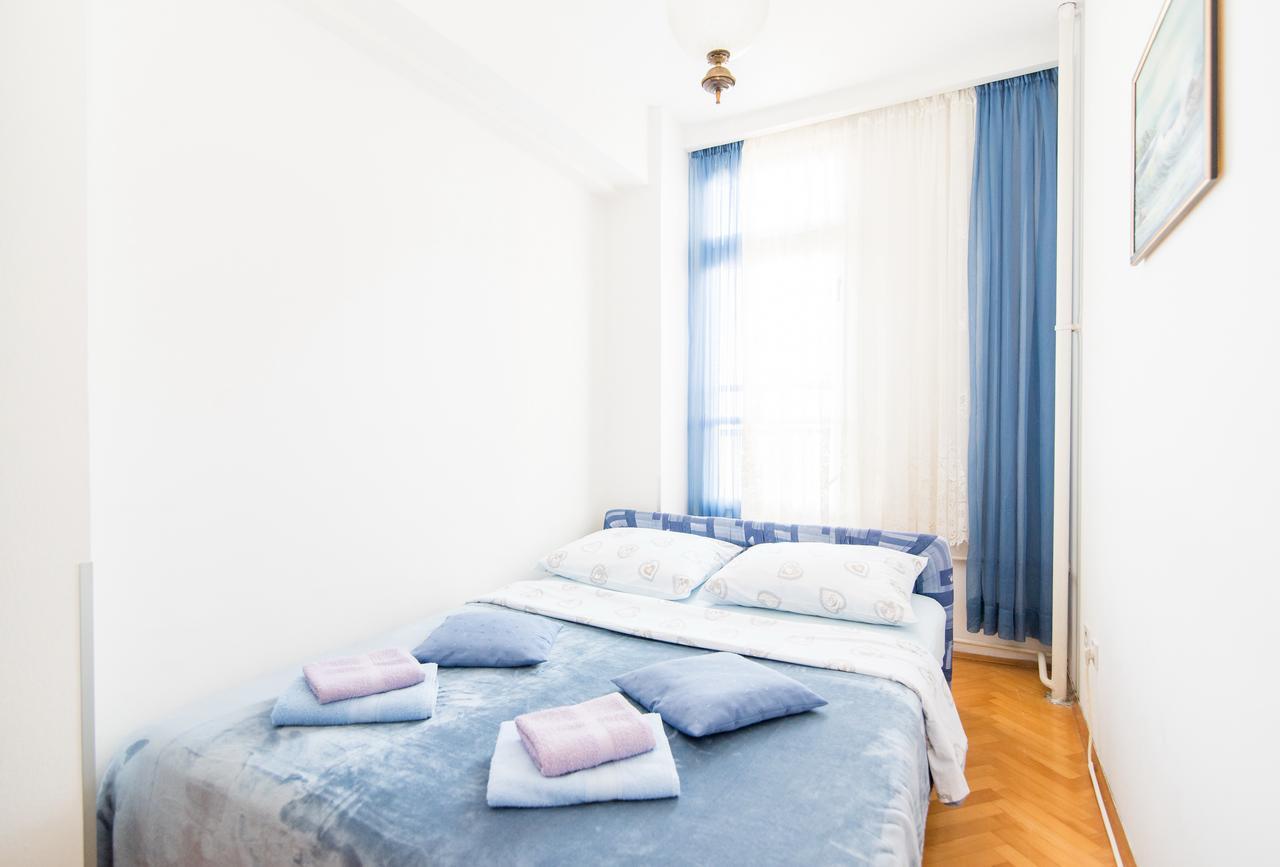 Apartment Iris Split Buitenkant foto